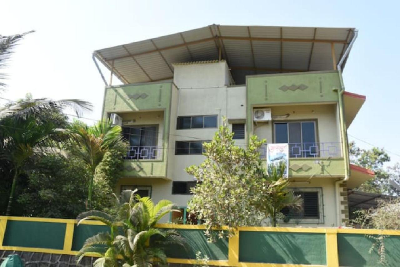 Gulmohar Cottages - Home Stay In Alibag Bagian luar foto