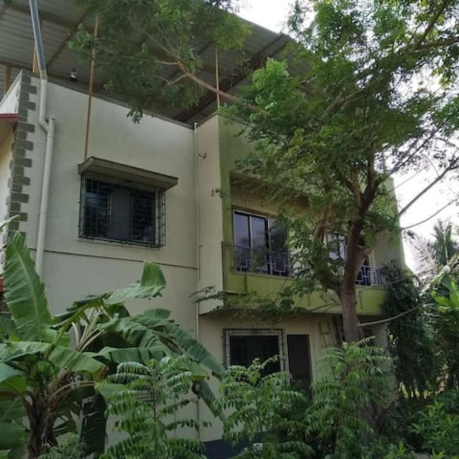 Gulmohar Cottages - Home Stay In Alibag Bagian luar foto