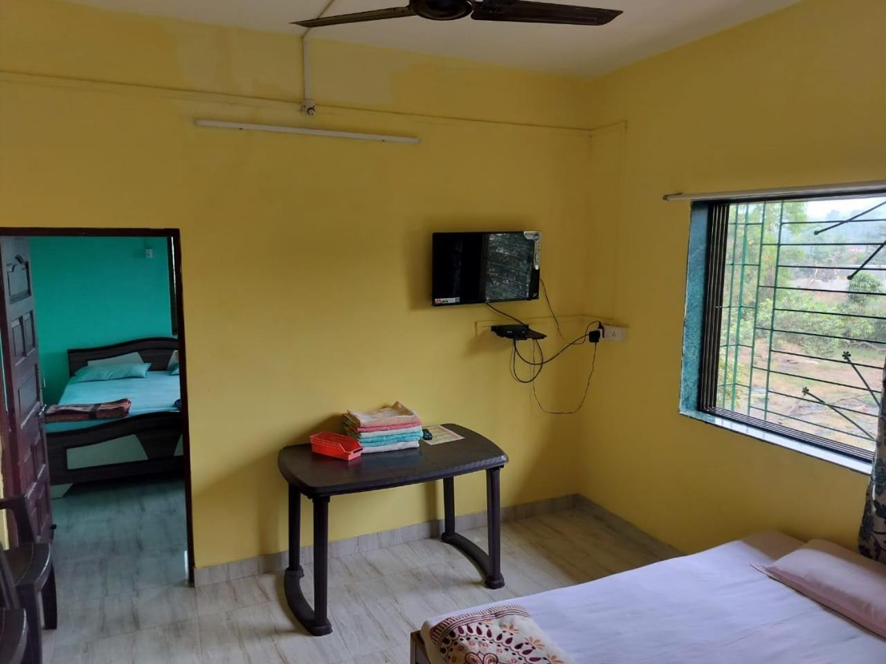 Gulmohar Cottages - Home Stay In Alibag Bagian luar foto
